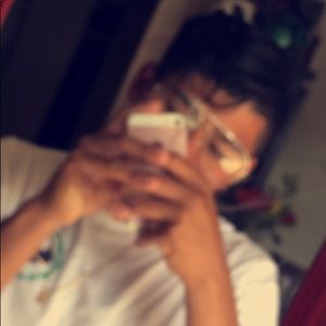 Meet your Posher, Diego